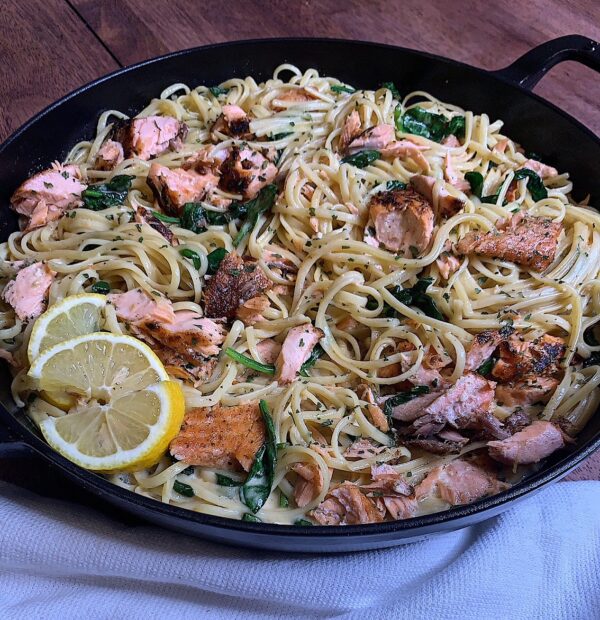 Creamy Salmon Linguine - Yel's Kitchen