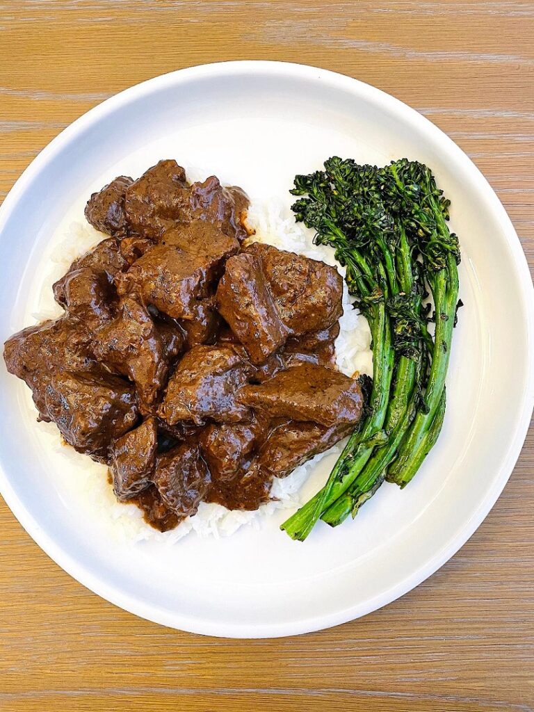 Beef Tips & Gravy Yel's Kitchen